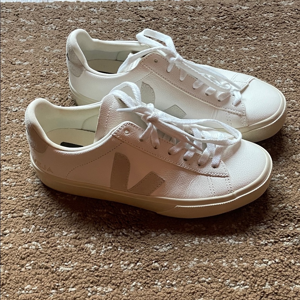 Veja Women's Cream and White Sneakers